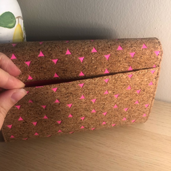 Francesca’s Trixi Cork Pink Envelope Wallet - Picture 11 of 16